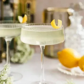 French 77 Cocktail with Gin