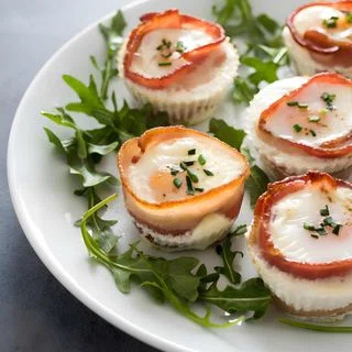 Bacon and Egg Muffins