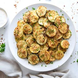 Crispy Baked Zucchini Chips