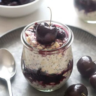 Cherry Overnight Oats