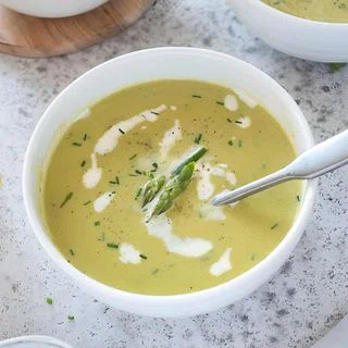 Creamy Asparagus Leek Soup