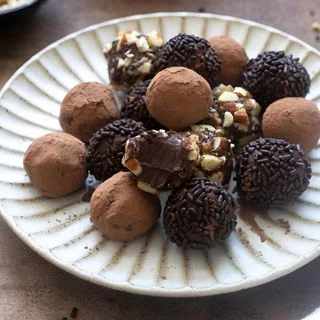 Salted Caramel Chocolate Truffles