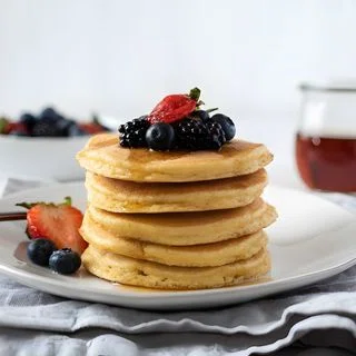 Fluffy Almond Flour Pancakes
