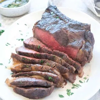 Grilled Tomahawk Steak