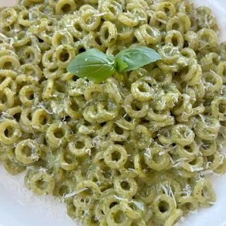 Pesto SpaghettiOs (Anelli Pasta with Creamy Pesto Sauce)