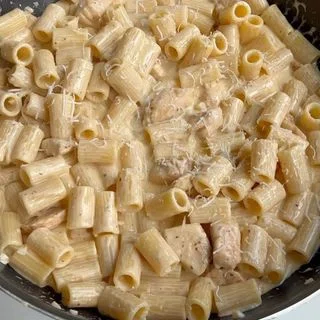Chicken Alfredo Pasta