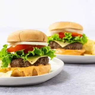 Spicy Burger with Creamy Sriracha Sauce