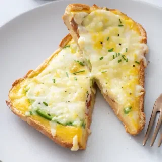Smash Toast Breakfast Boats