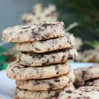 Almond Shortbread Cookies with Chocolate and Cherries