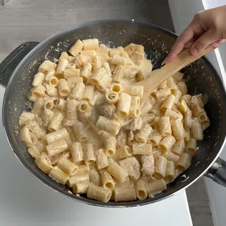 Creamy Chicken Alfredo Pasta