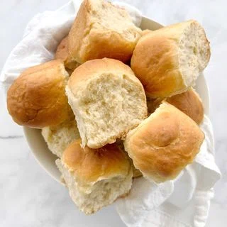 Vegan Dinner Rolls