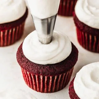 Fluffy Small Batch Cream Cheese Frosting
