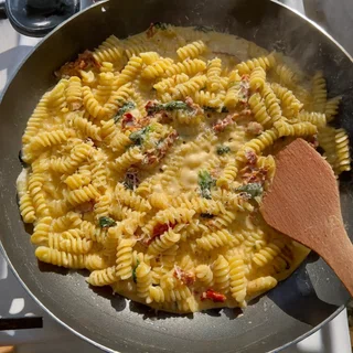 Creamy Sun-Dried Tomato Pasta
