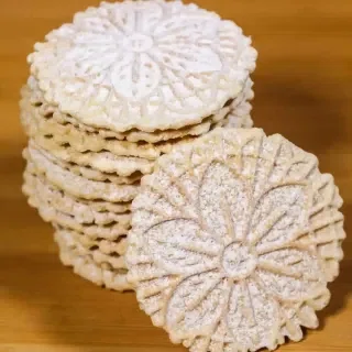 Pizzelle Cookies (Italian Waffle Cookies)