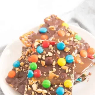 Chocolate Caramel Pretzel Bark