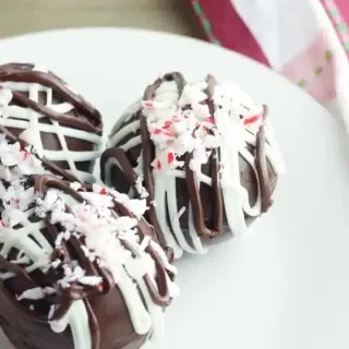 Peppermint Hot Chocolate Bombs