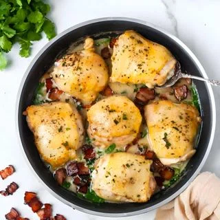 Whole30 Creamy Spinach Bacon Chicken