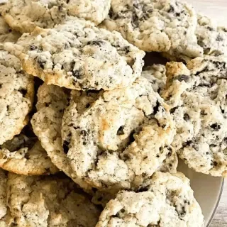Oreo Cheesecake Cookies