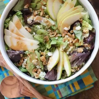 The Best Blue Cheese, Walnut, and Pear Salad