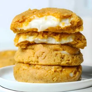 Pumpkin Cheesecake Cookies