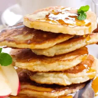 Whole Wheat Apple Cinnamon Pancakes