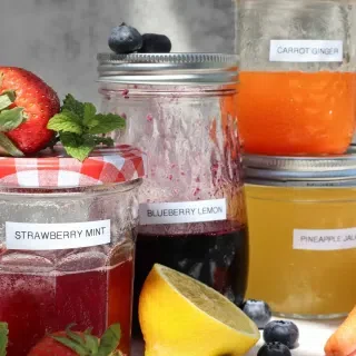 How to Make Simple Syrup (4 Unique Flavors)