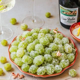 3-Ingredient Sugared Prosecco Grapes