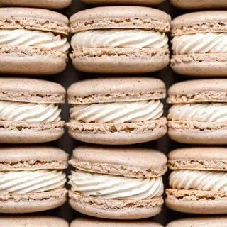 Chai Macarons