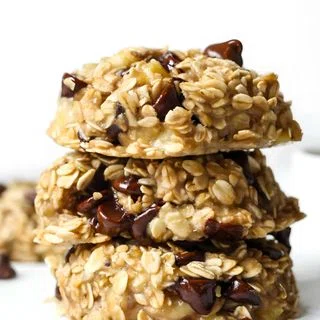 3 Ingredient Banana Oatmeal Cookies