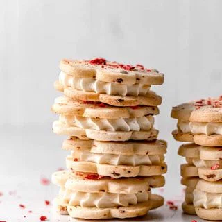 Strawberry Cheesecake Cookies