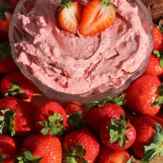Strawberry Cheesecake Dip
