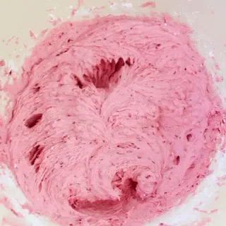 Raspberry Buttercream Frosting