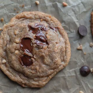 Brown Butter Espresso Toffee Chocolate Chip Cookie