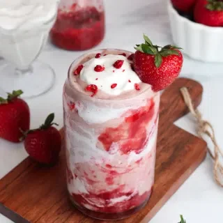 Strawberry Glaze Smoothie (Erewhon Copycat)