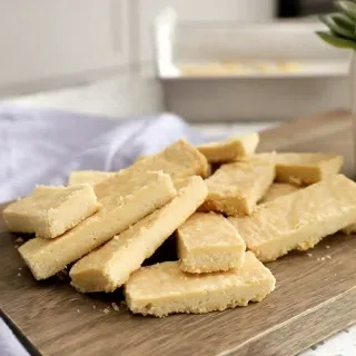 Best Ever 4-Ingredient Shortbread