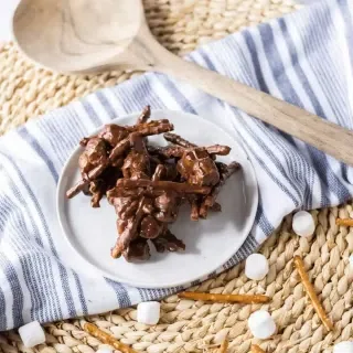 Peanut Butter Chocolate Haystacks