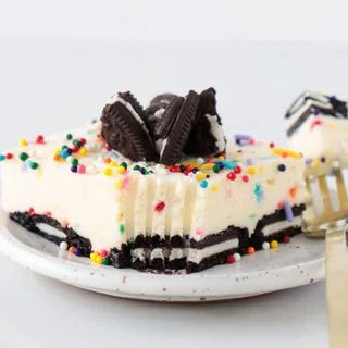 Oreo Birthday Frozen Cheesecake
