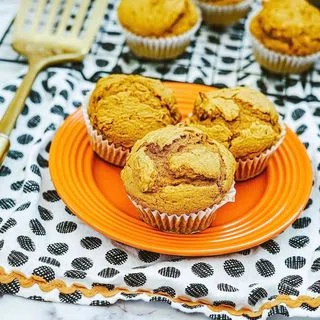 2 Ingredient Pumpkin Muffins