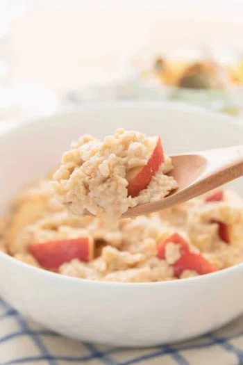 Apple Cinnamon Oatmeal