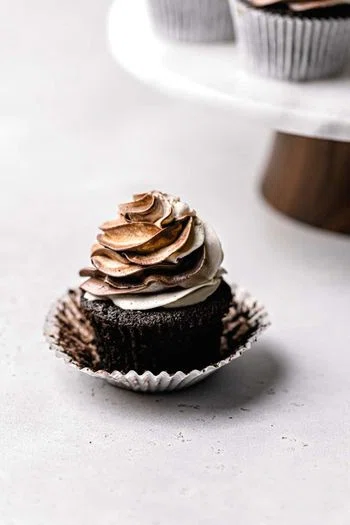 Fudgy Gluten-Free Chocolate Cupcakes