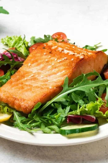 Grilled Salmon Salad