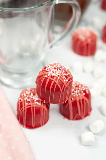 Christmas Hot Cocoa Bombs