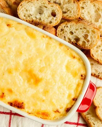 Creamy Garlic Artichoke Dip
