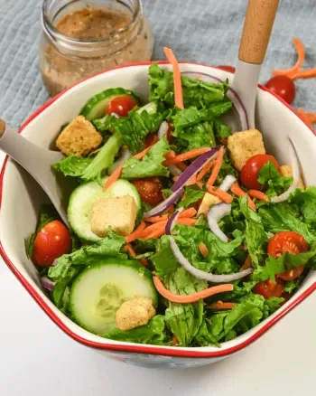 House Salad with Creamy Balsamic Dressing