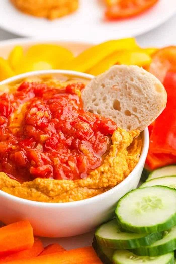 Easy Harissa Hummus