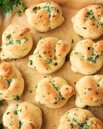 Buttery Garlic Knots