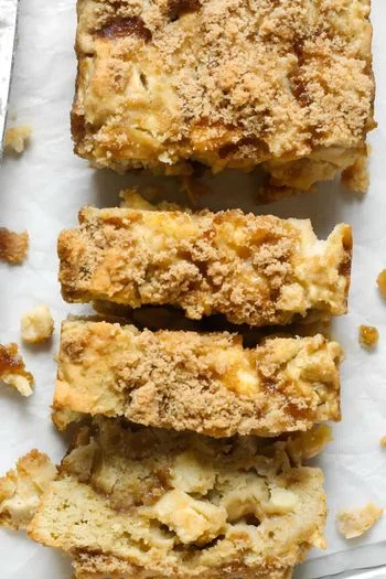 Apple Cinnamon Bread