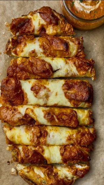 Butter Chicken Garlic Bread