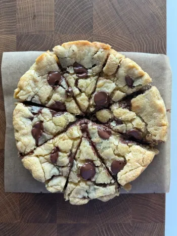 Chocolate Chip Nutella Stuffed Cookie Pie