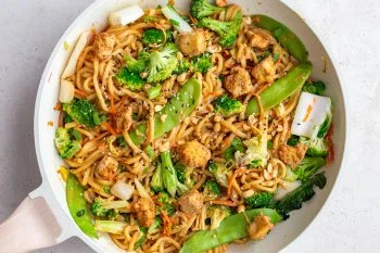 Peanut Tofu Noodles with Veggies